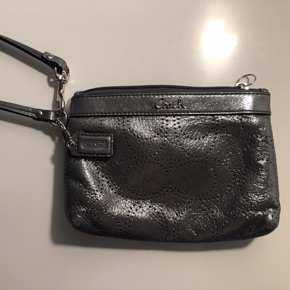 Coach Wristlet - Picture 6 of 7